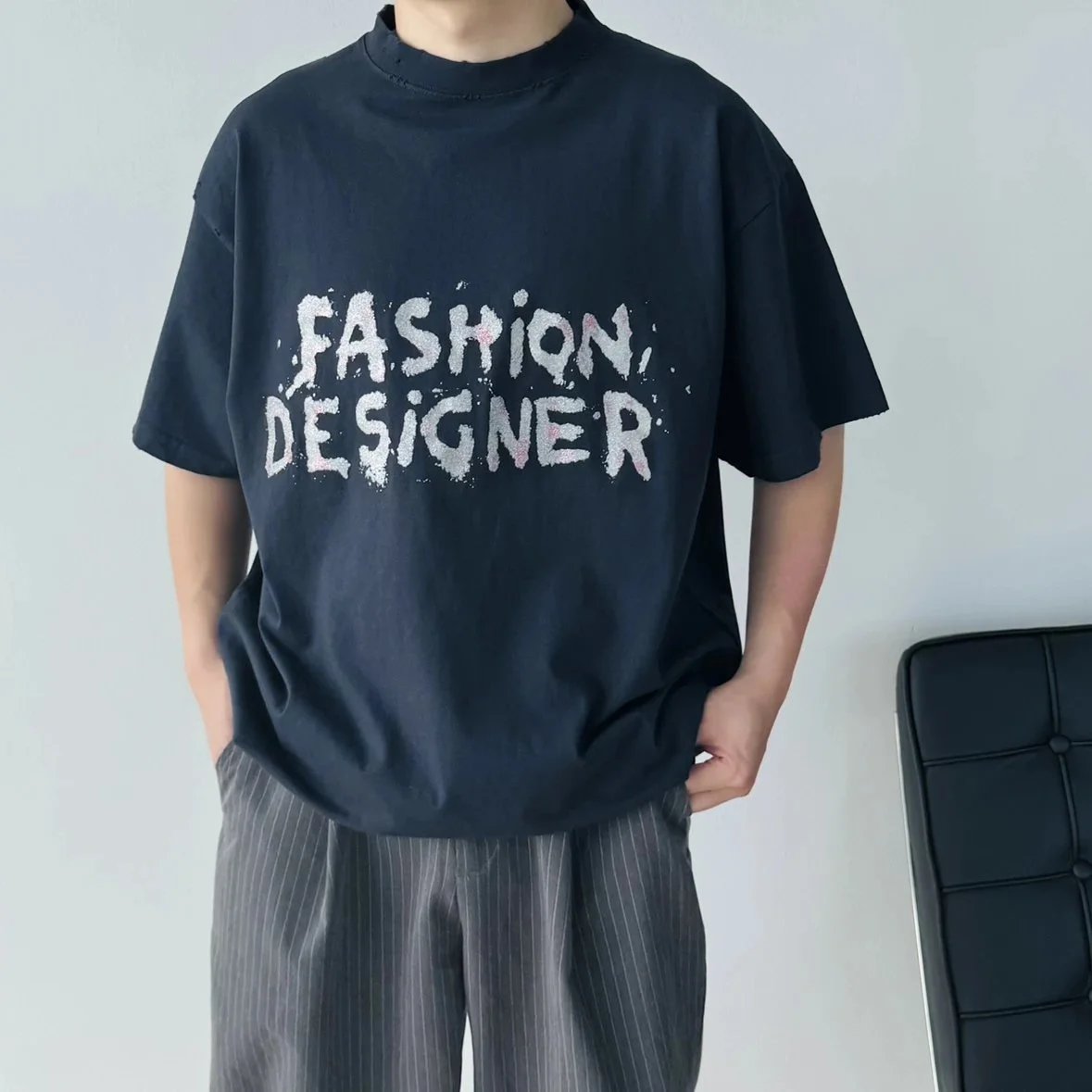 Item ID 8279 Balenc1aga - Paris-2025s - Sparkling Ink Graffiti Letter Printed Short