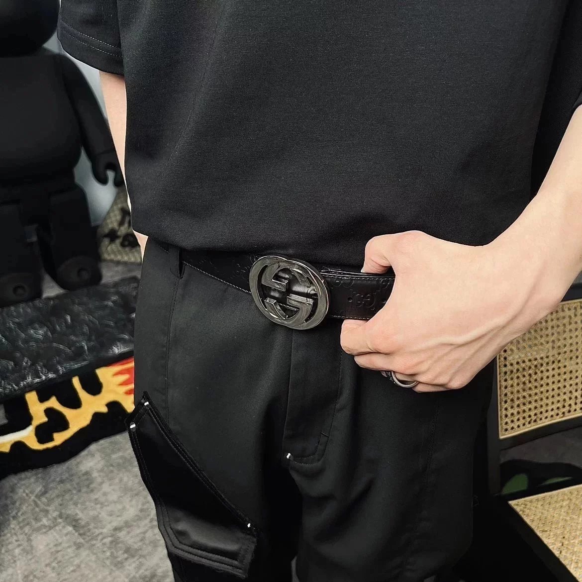 Item ID 8396 GUC belt - pair G logo logo belt - Classic old flower embossed black b