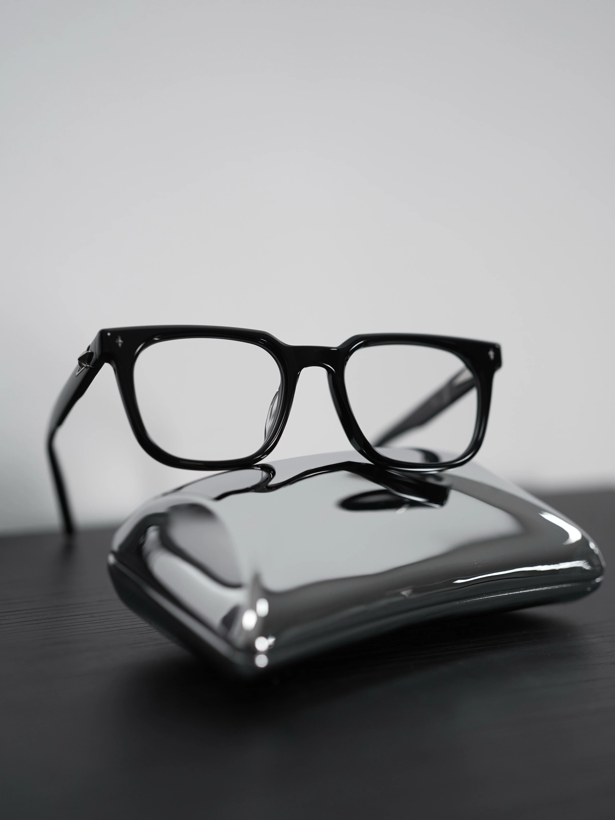 Item ID 8411 GM Vonzo BOLD series logo - Plate frame - Square - Optical frame (anti