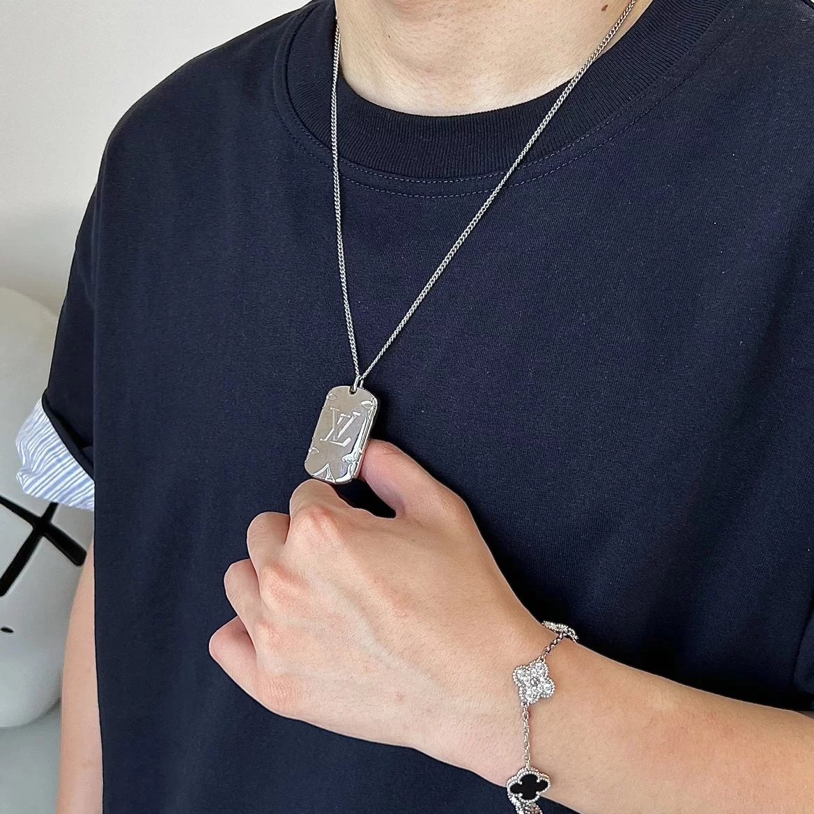 Item ID 8369 Advanced customization - Opening nameplate sweater chain - Classic - M