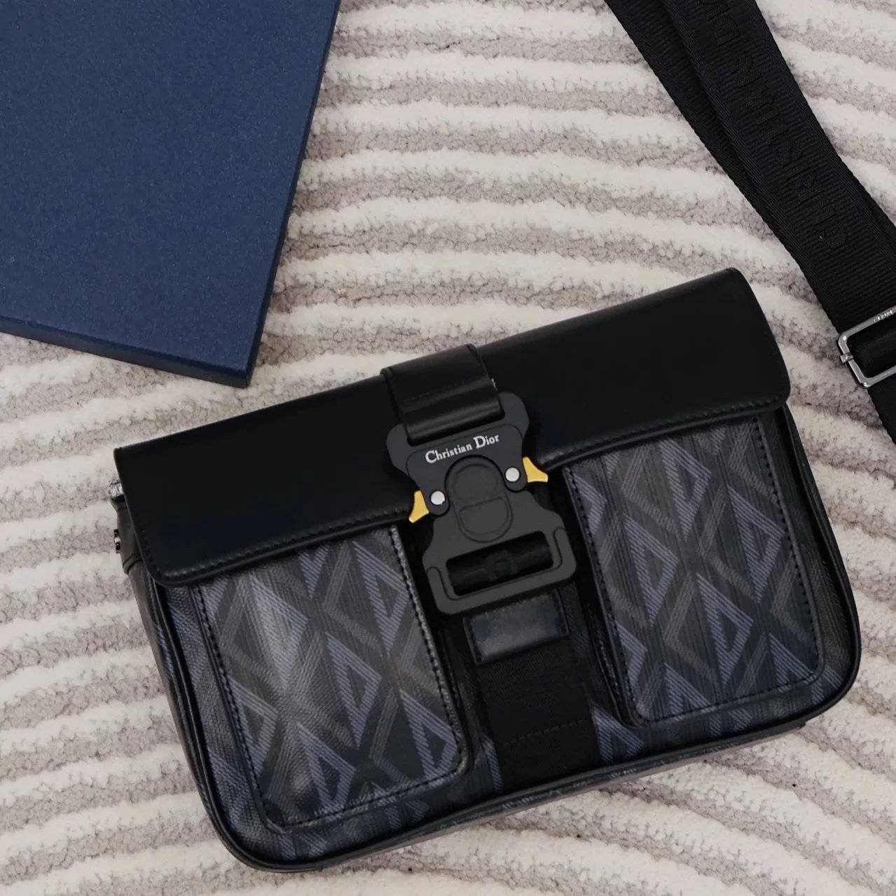 Item ID 8472 DIOR-Dio-2023 New Edition - Diamond CD Navy Blue - Diamond Pattern - C