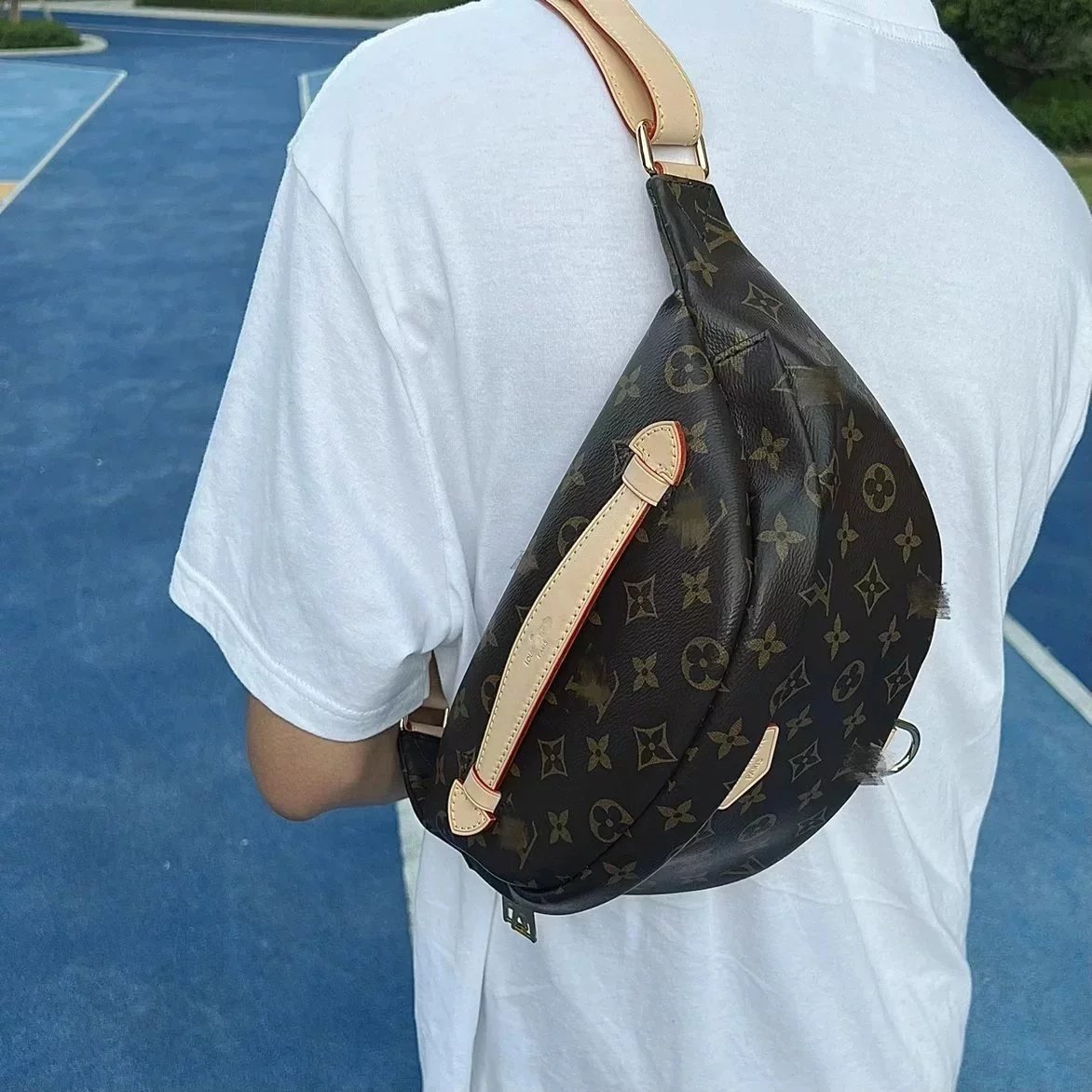 Item ID 8441 Advanced customization -bumbag- Classic presbyopia - shoulder chest ba