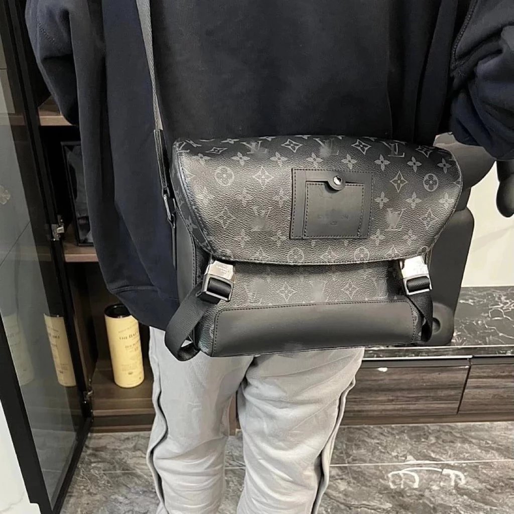 Item ID 8519 “ Customized four sets of brand new hardware 、 Extra large capacity ”