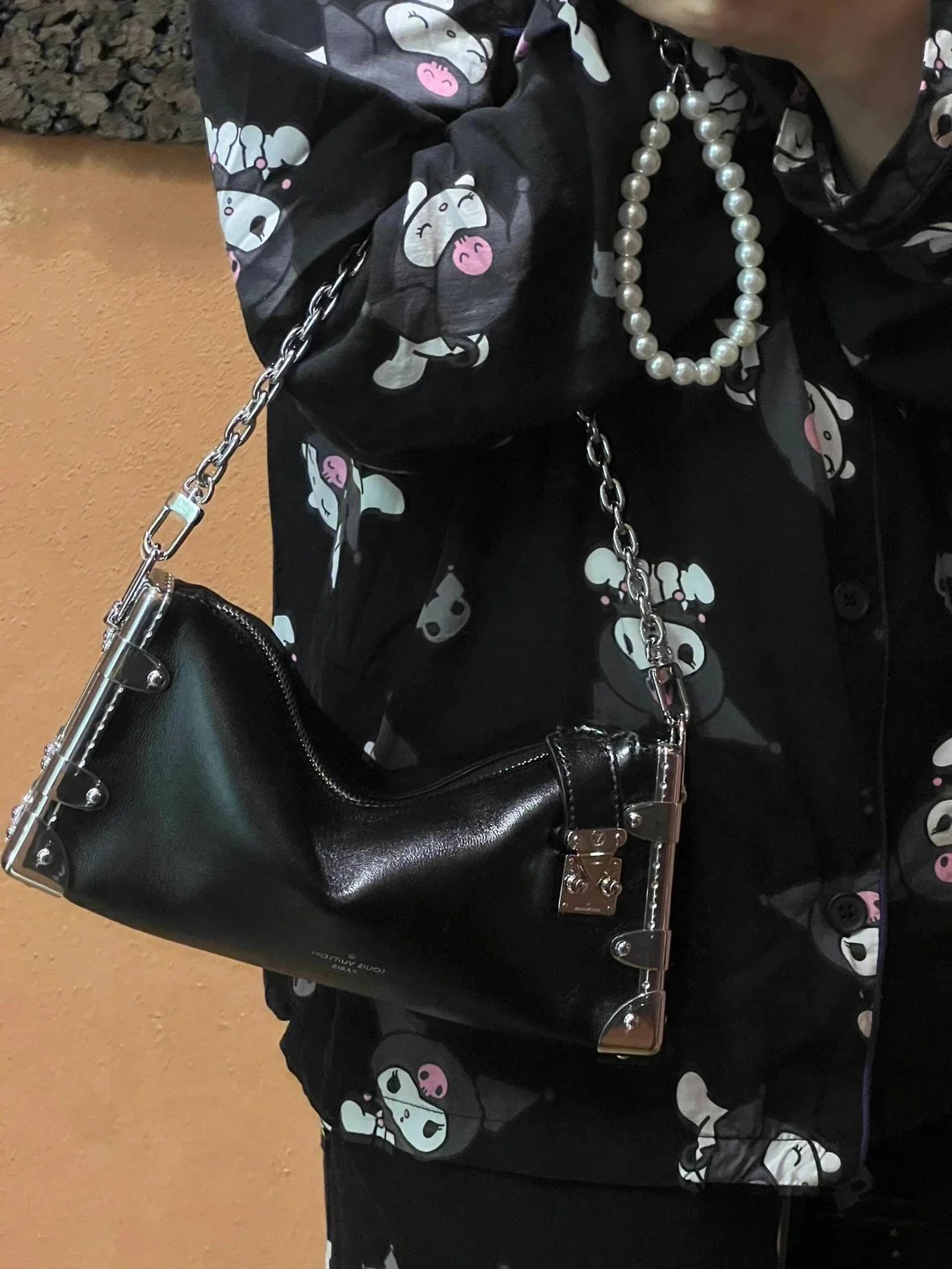 Item ID 8432 Advanced customization -100% calfskin -Slim-Trunk- soft box chain bag