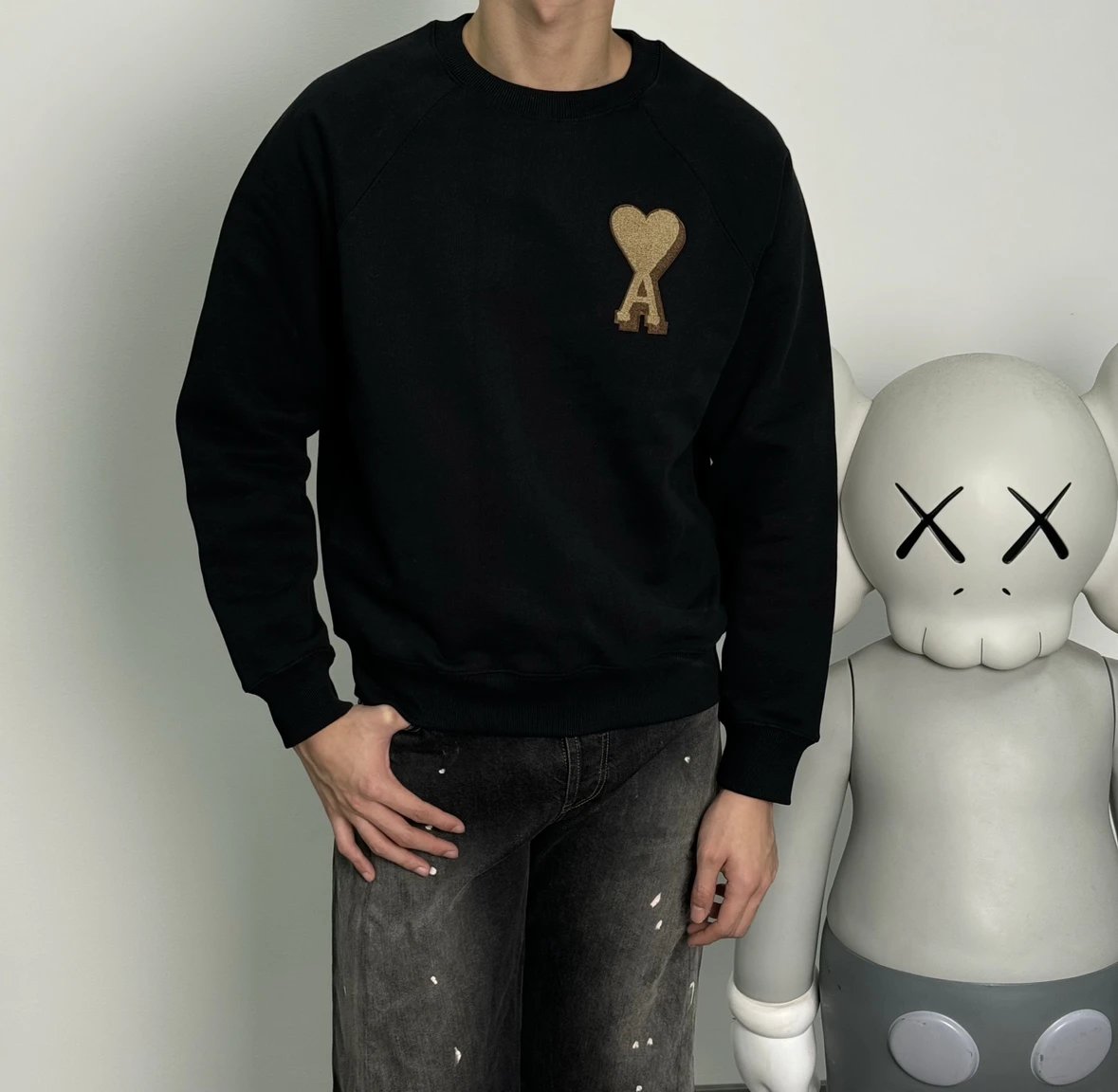 Item ID 8070 AMI solid color logo “ Correct spacer embroidery ”“ Multi-color dyeing