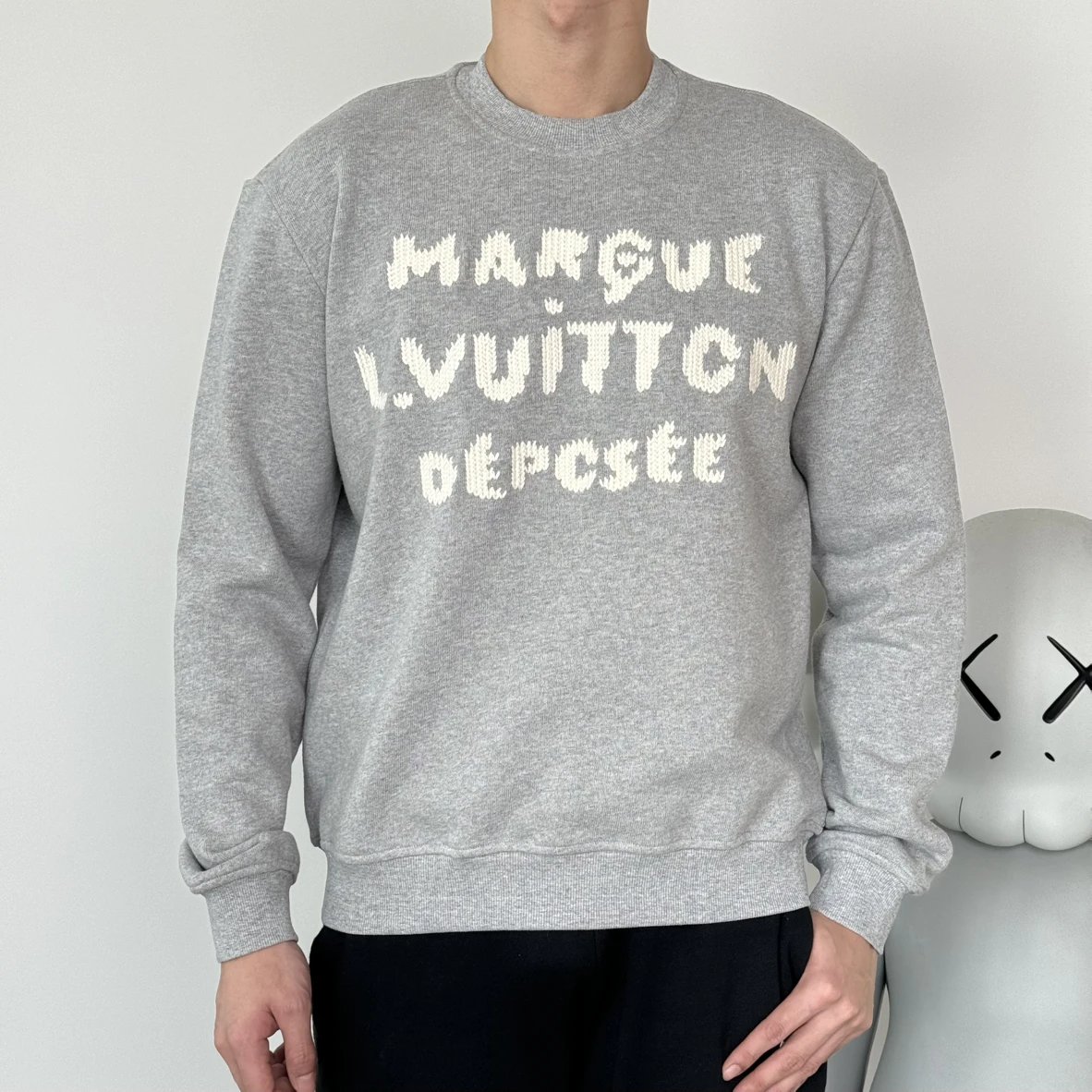 Item ID 8092 SS26“ Milan woven embroidery ” Round neck long sweatshirt with embroid