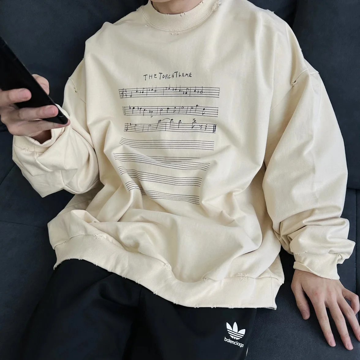 Item ID 8072 Balenc1aga- Paris -2024ss- limited edition - staff print sweatshirt -