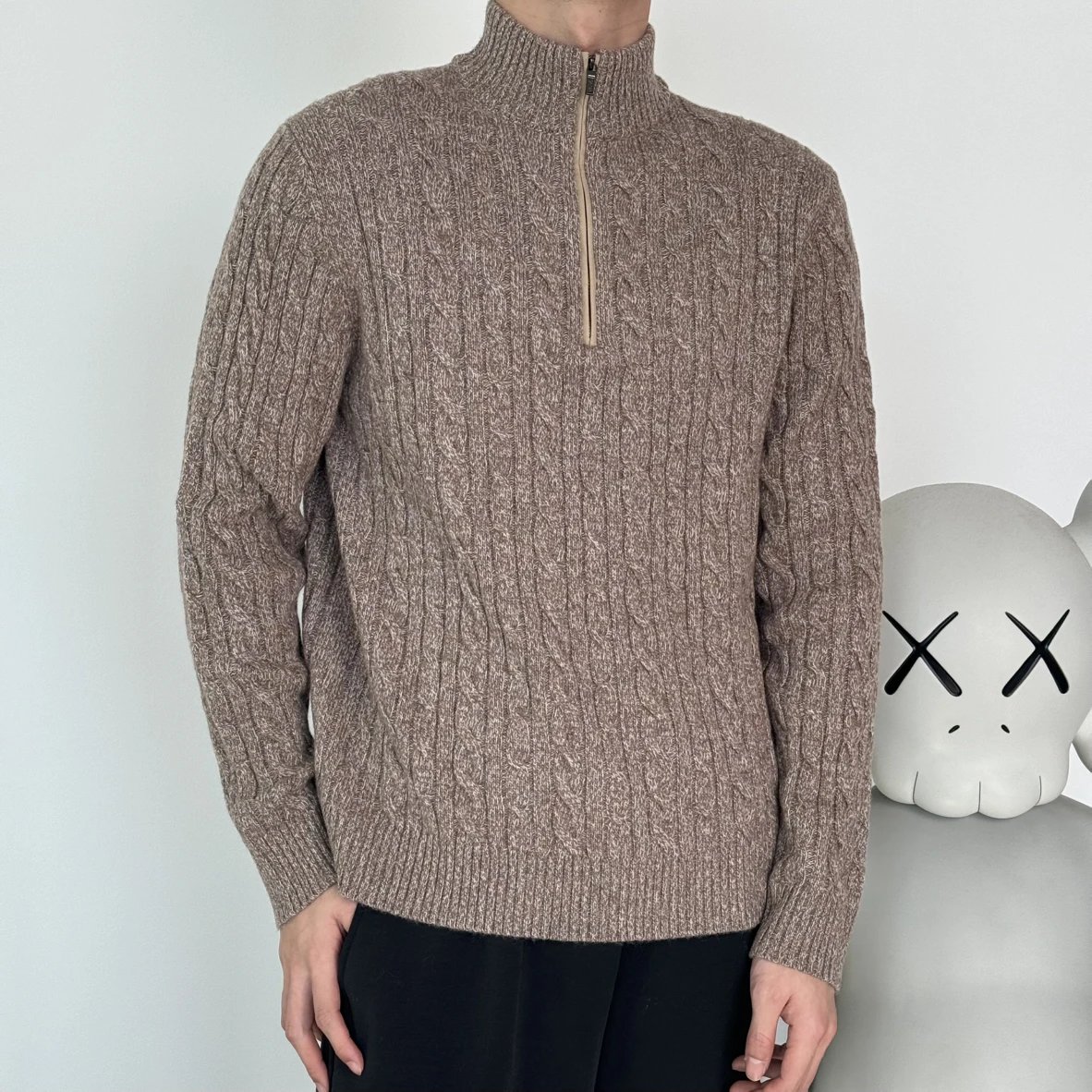 Item ID 8262 LP-FW24- _Wool and Cashmere Blended_ Pattern Design Twisted Flower Hal
