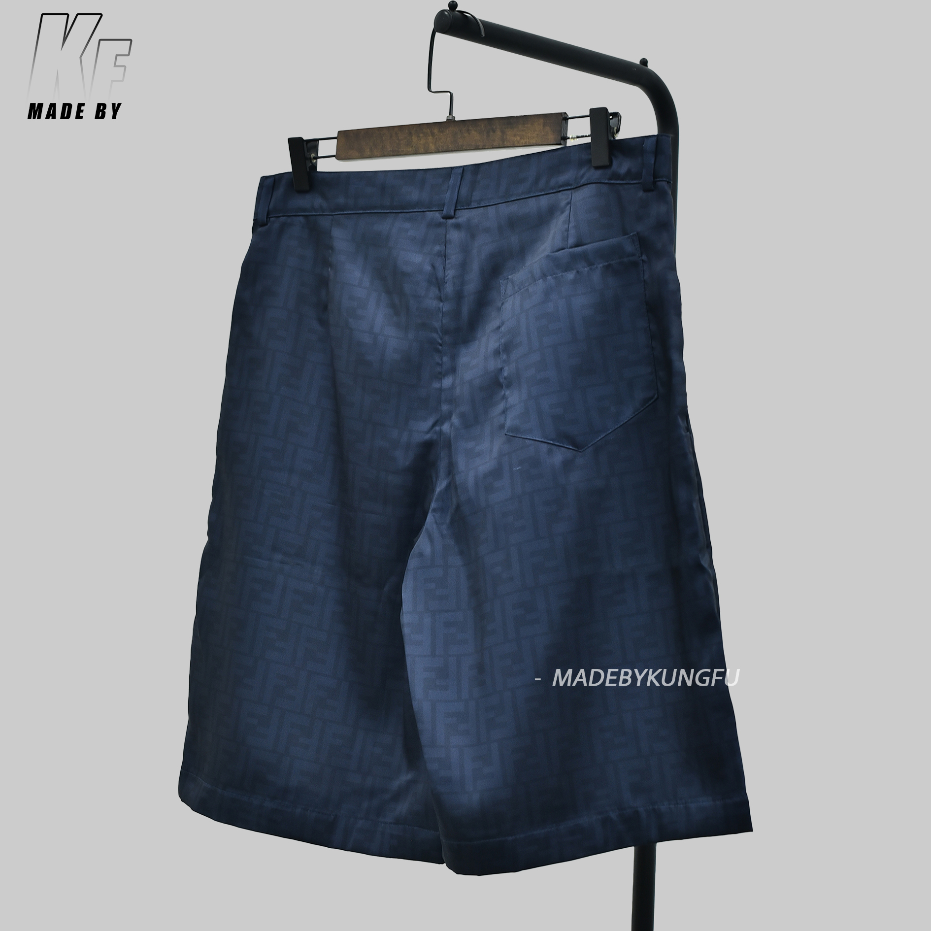 FENDI芬迪印花短裤 深蓝色