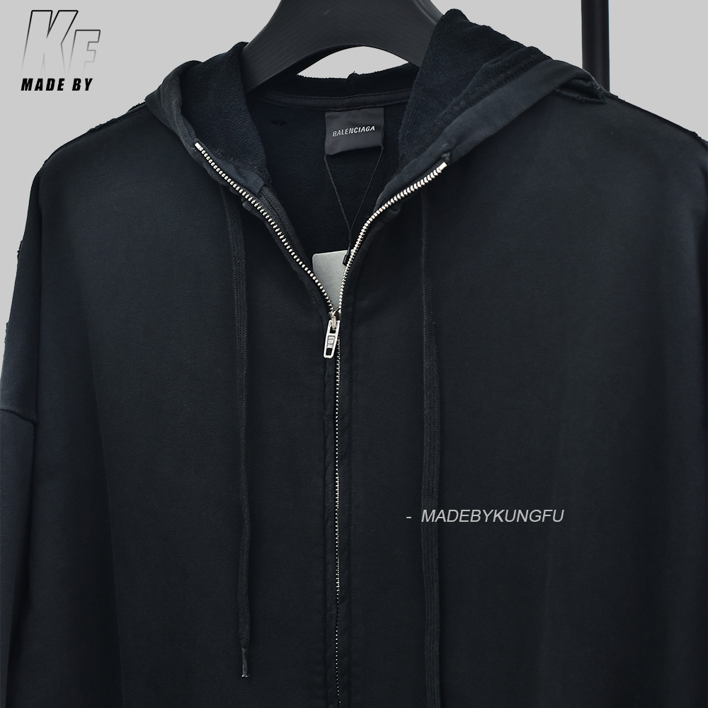 巴黎世家 做旧破洞外套