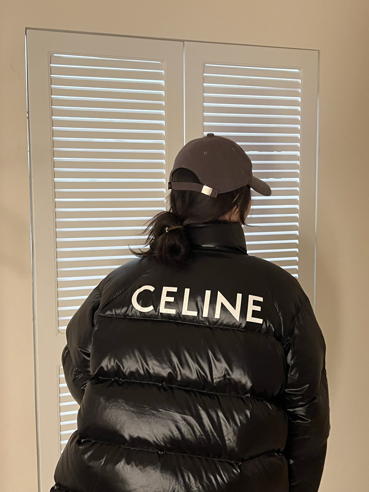 CELINE后背大字母