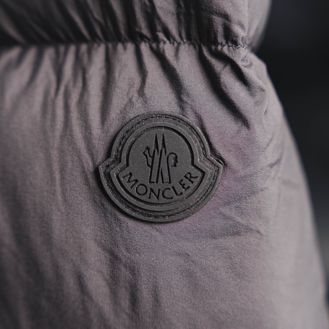 蒙口黑武士羽绒服___黑色灰色