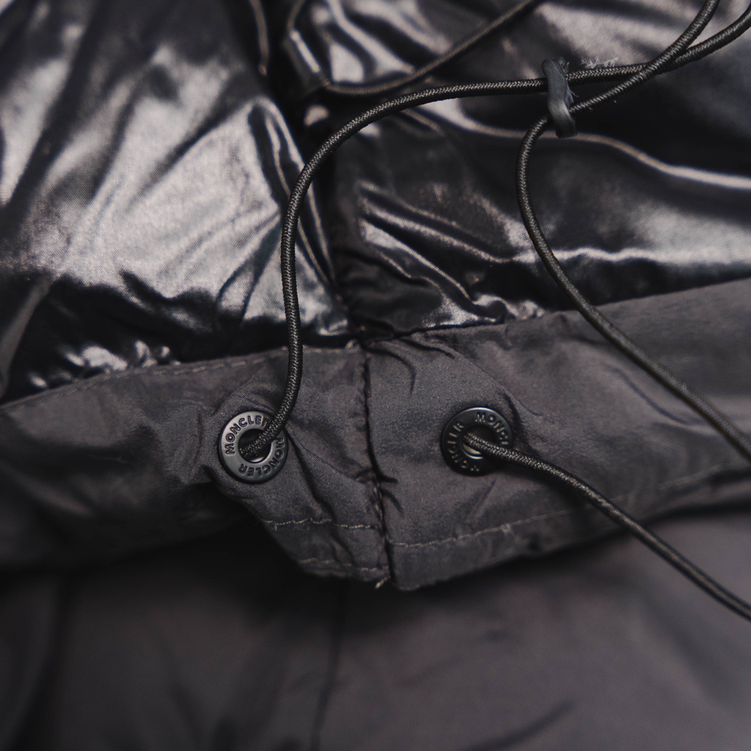 蒙口黑武士羽绒服___黑色灰色