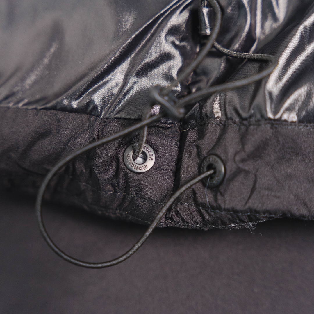 蒙口黑武士羽绒服___黑色灰色