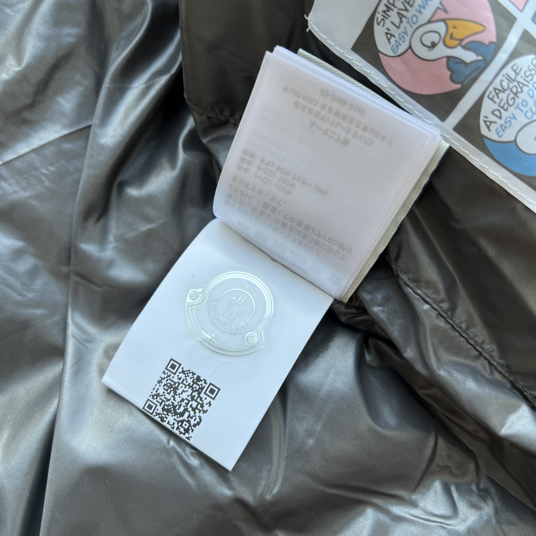 蒙口马甲羽绒服