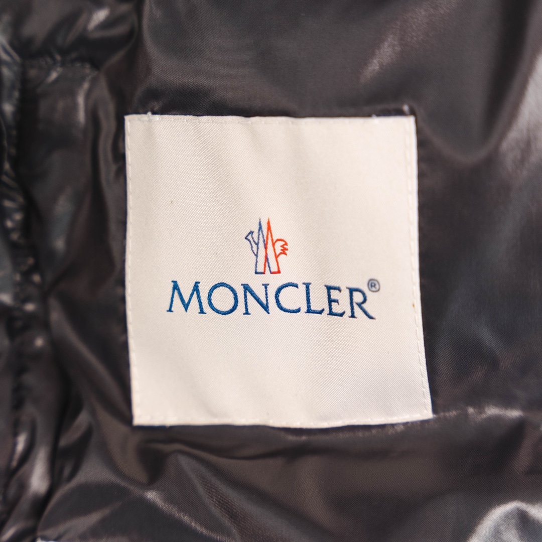 蒙口马甲羽绒服___有帽款