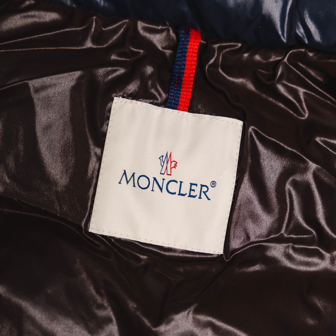 蒙口马甲羽绒服