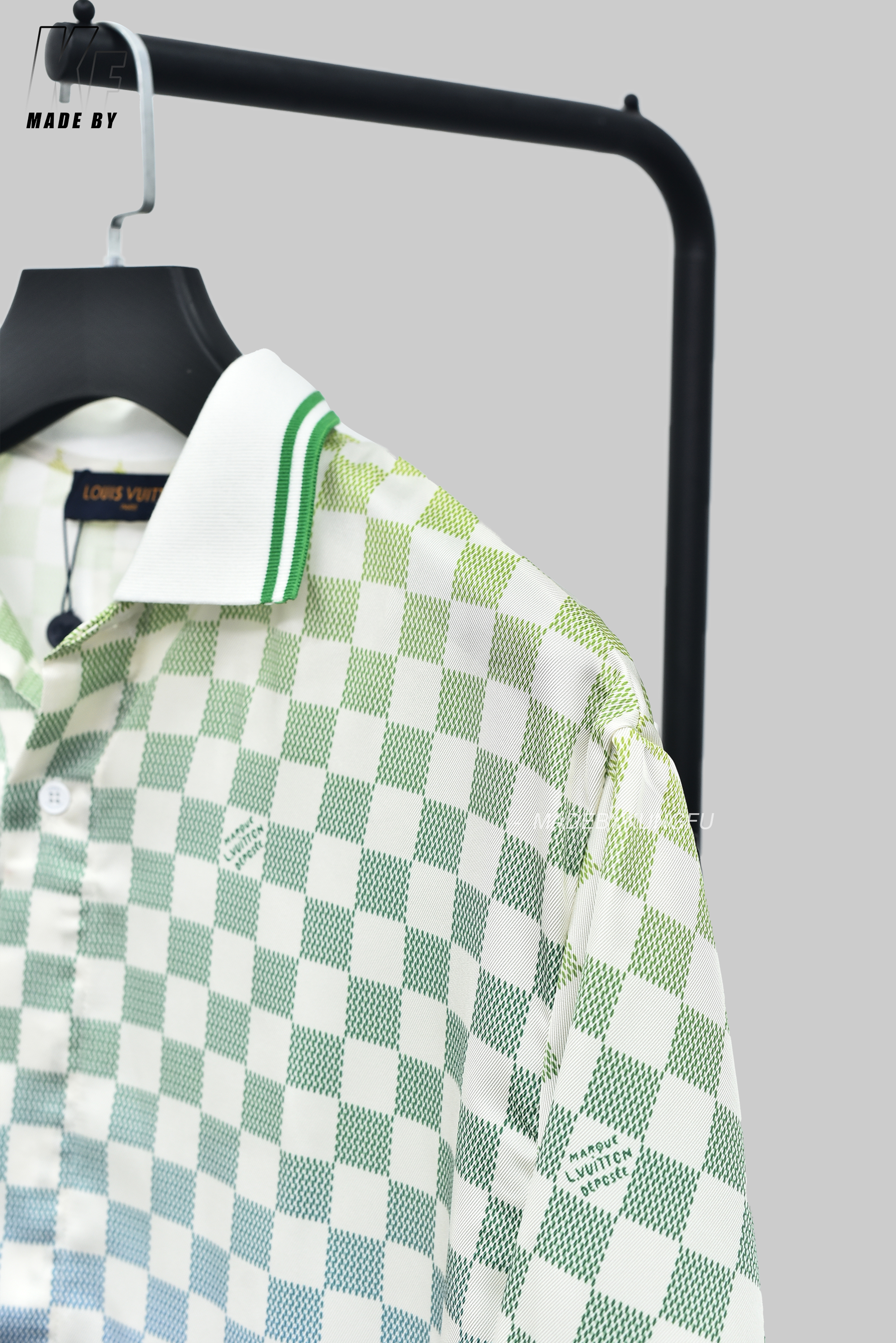 1V 格子渐变衬衫