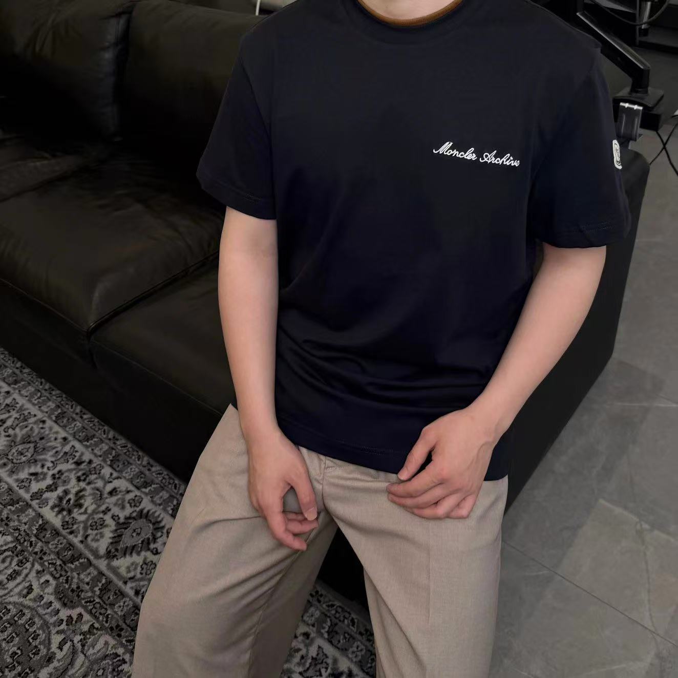 Mon double-layer neckline tee