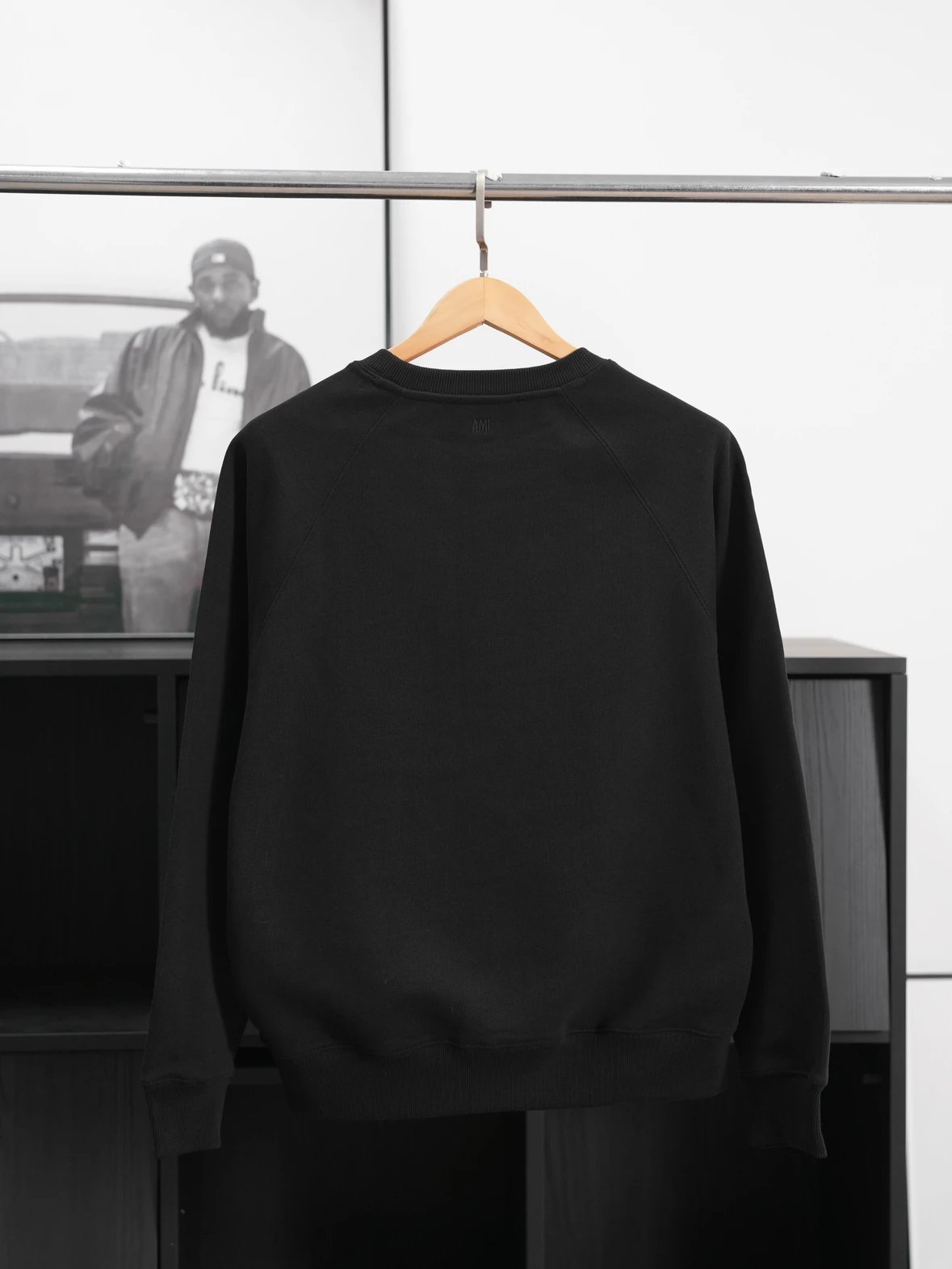 Item ID 8070 AMI solid color logo “ Correct spacer embroidery ”“ Multi-color dyeing