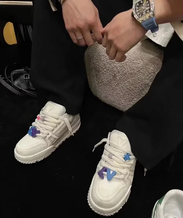 1V Trainer Maxi