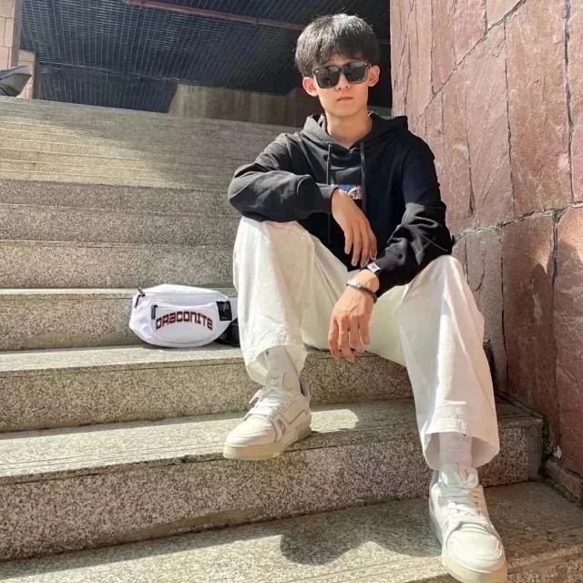 Trainer White Cement