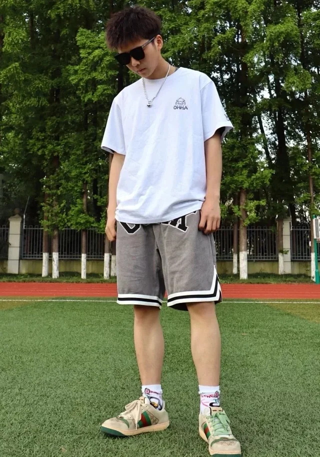 GUC Classic Dirty Shoes