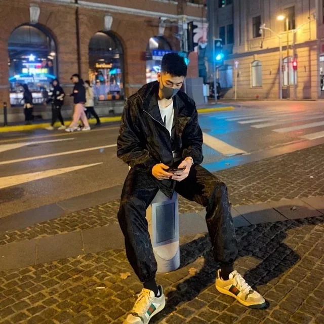 GUC Classic Dirty Shoes