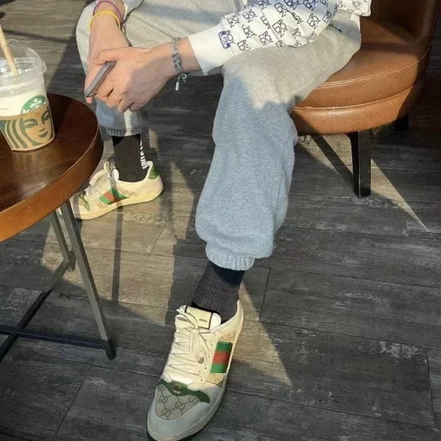 GUC Classic Dirty Shoes