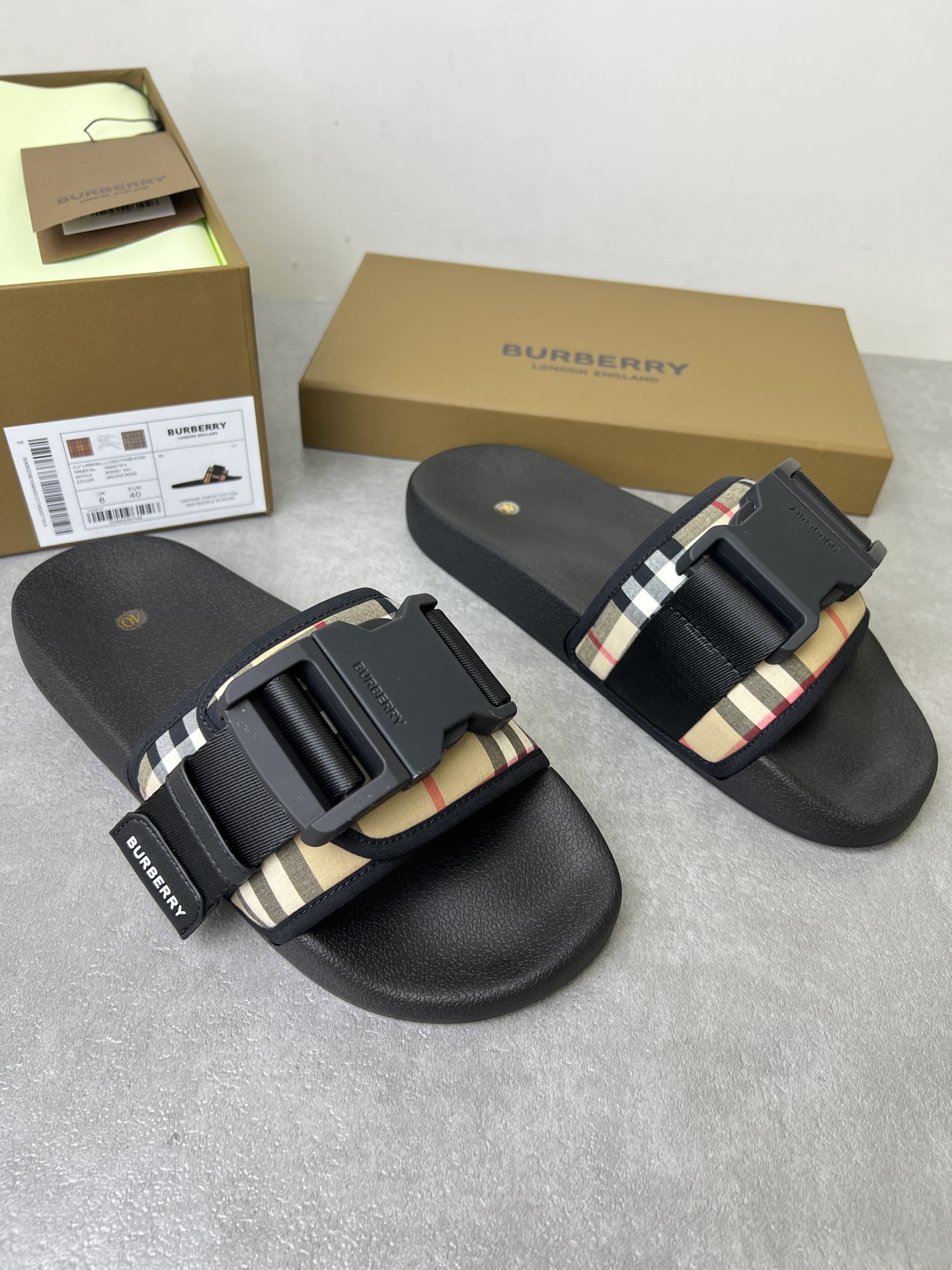 bbr新款搭扣复古凉鞋