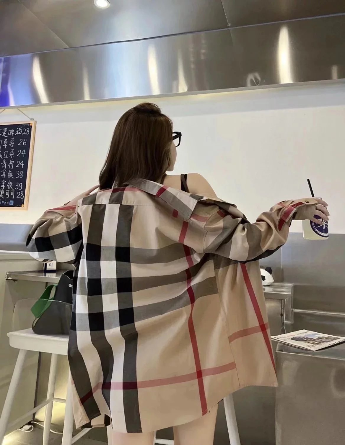 Item ID 8218 BURBERRY- Burberry -23ss- new shirt - large plaid shirt -Vintage long