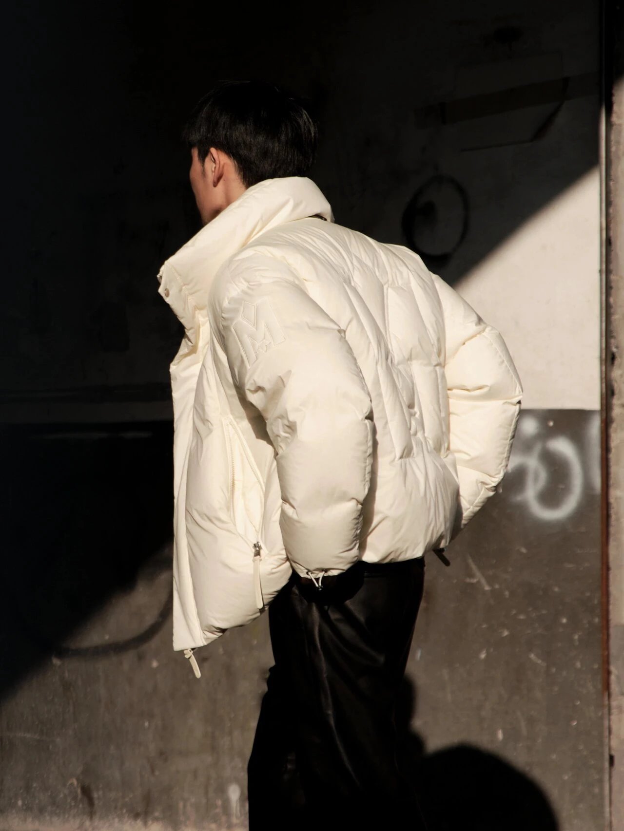 Item ID 8129 MACKAGE-2023S Cloud Series -90 Velvet - Stand up Down Jacket - Breadco