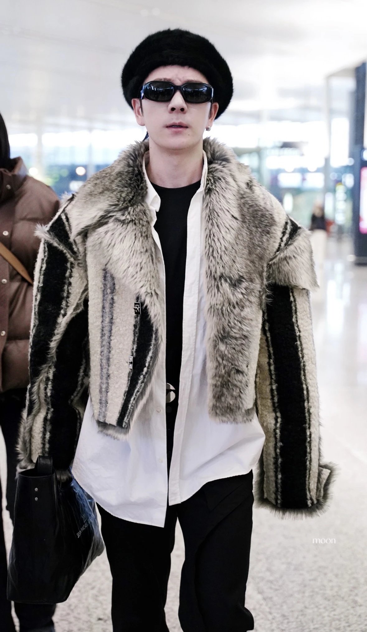 Item ID 8413 PRD solid geometry glasses - Fashionable street style star sunglasses,