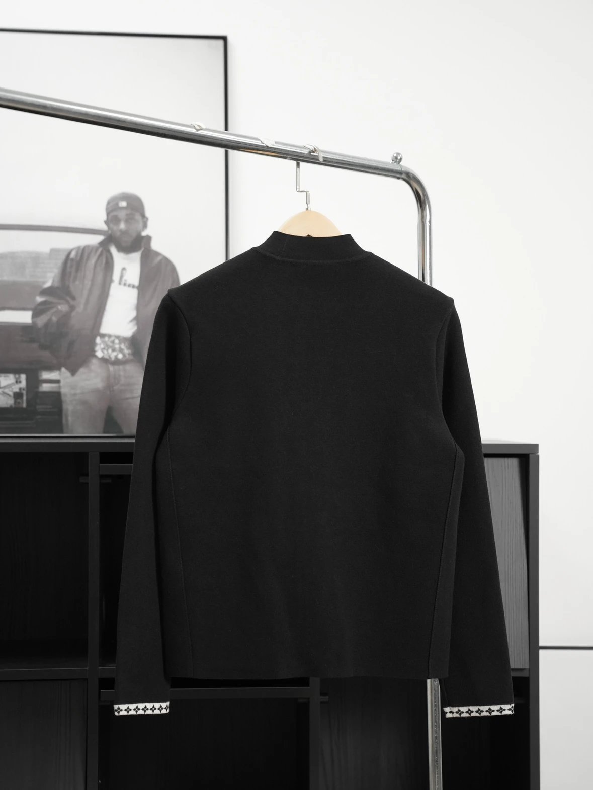 Item ID 8060 SS25 Spring Men's Collection _Exclusive Button_ _Refined Wool_ Knitted