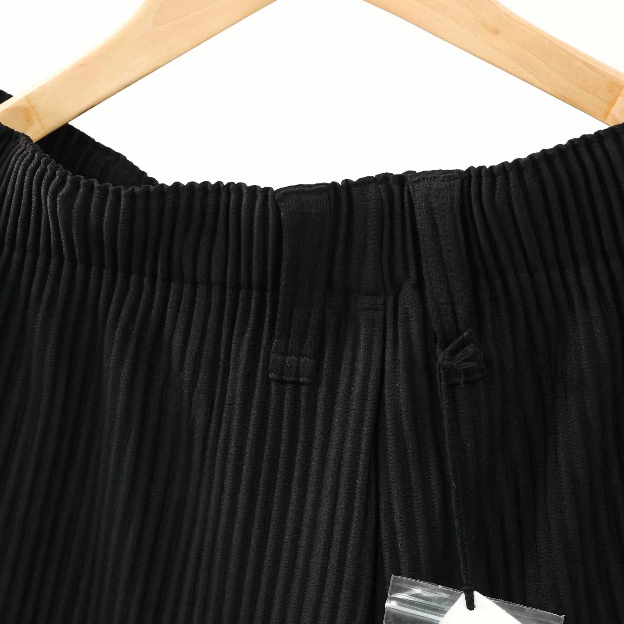 Item ID 8351 Issey Miyaki - Anti Wrinkle Technology Fabric - Polyester Fiber High T