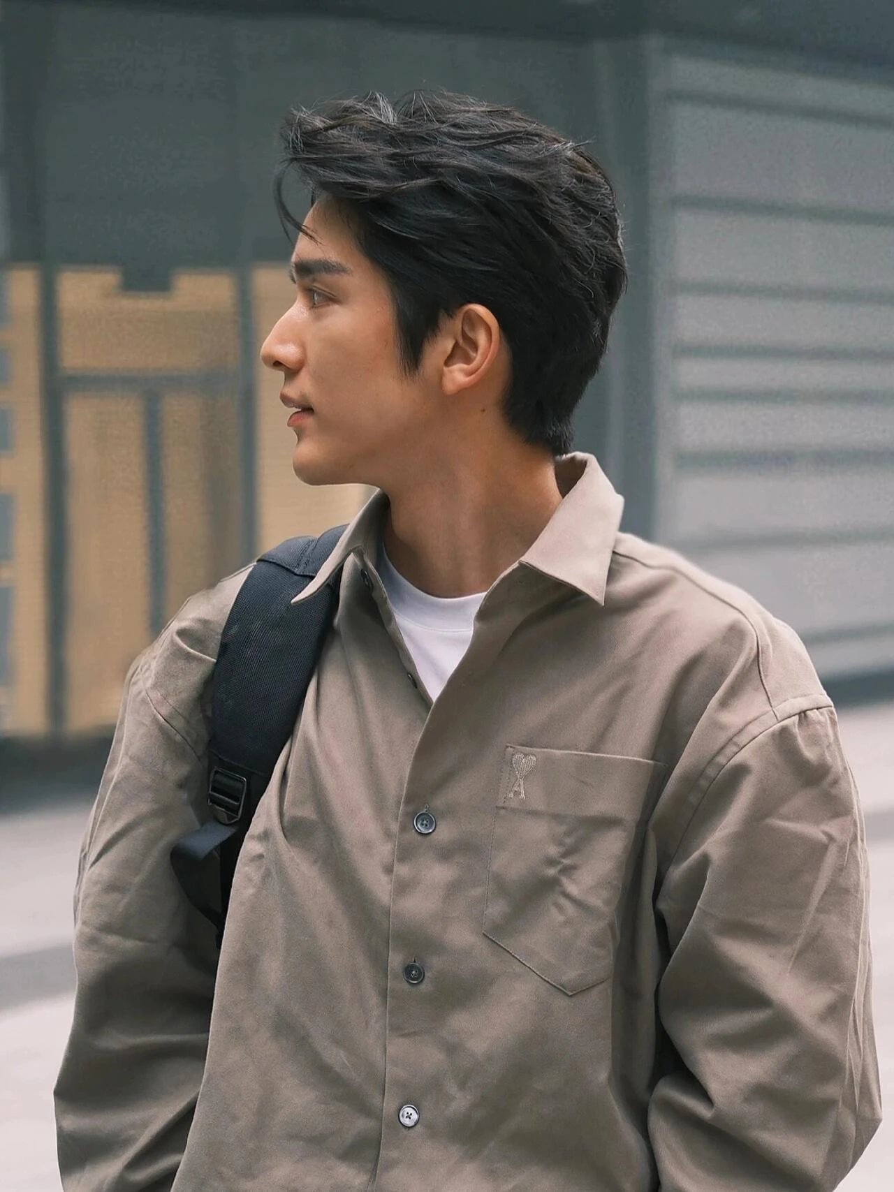 Item ID 8212 AmiParis-2023ss Classic - workwear pocket shirt - heavyweight fabric