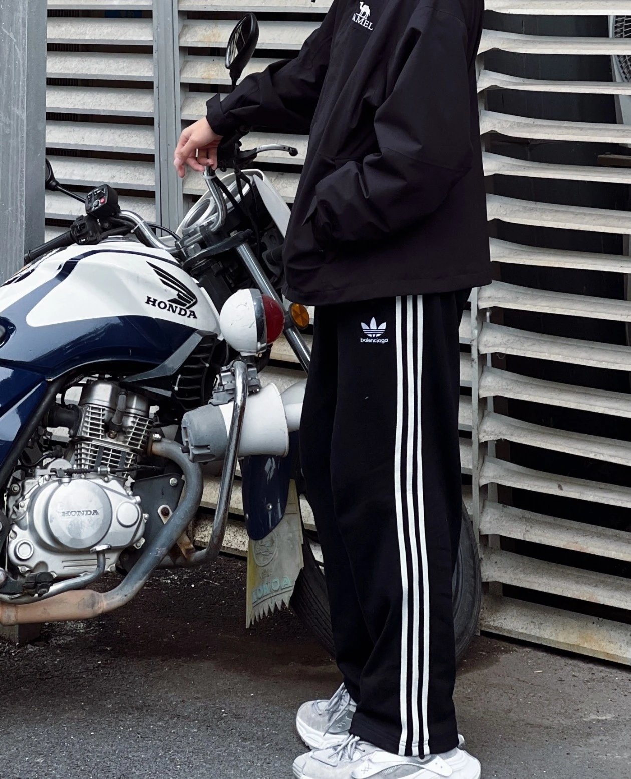 Item ID 8344 Balenci@ga-x-Adid@s- Paris clover joint brand - Sports wide leg trouse