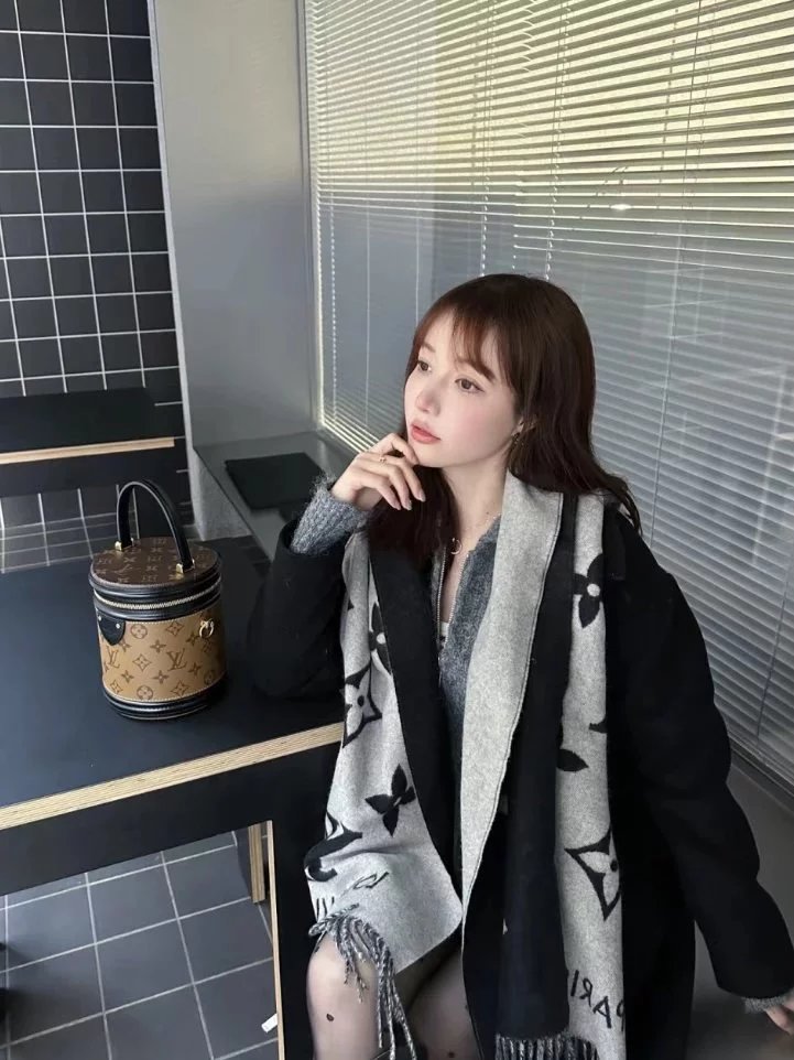 Item ID 8524 Advanced customization - Old flower all over print jacquard scarf -100