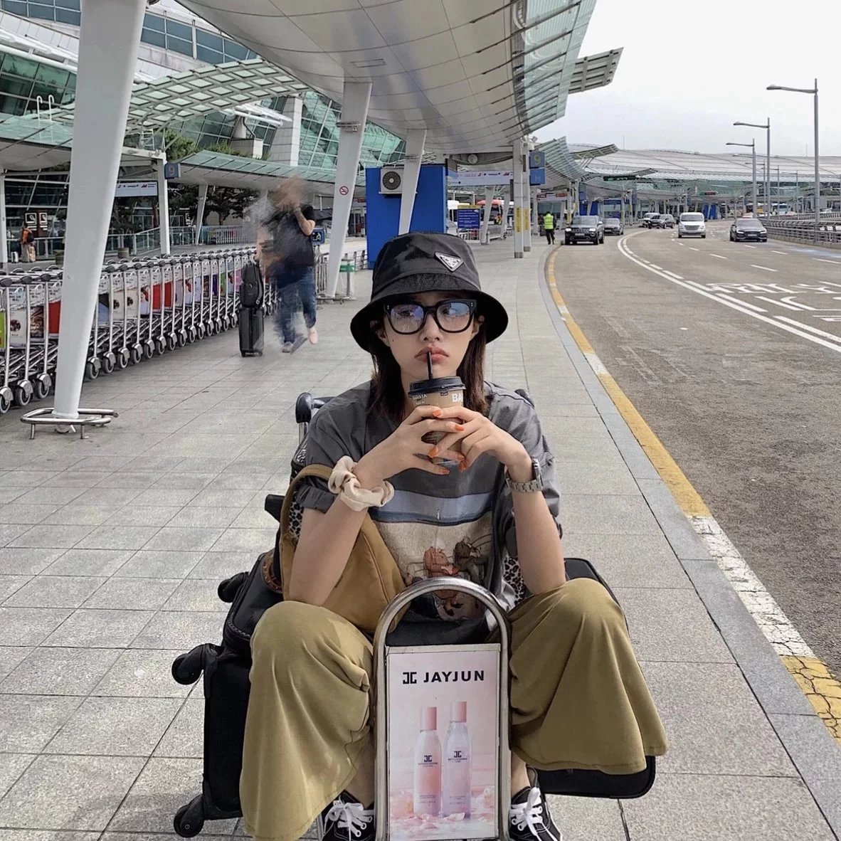 Item ID 8414 Two options - _Gentleman Monster_ - UNA.C-UNA.CN sheet Zeiss flat lens