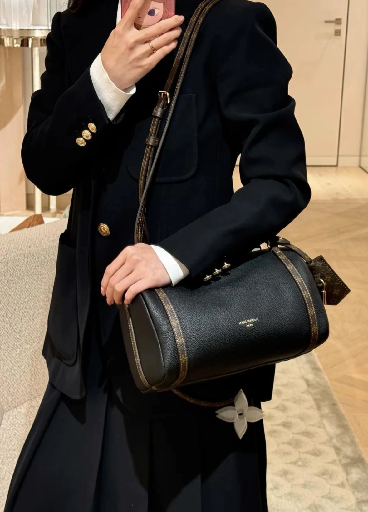 Item ID 8474 Express Black Knight - _Imported calf leather_ _NFC chip_ classic patt