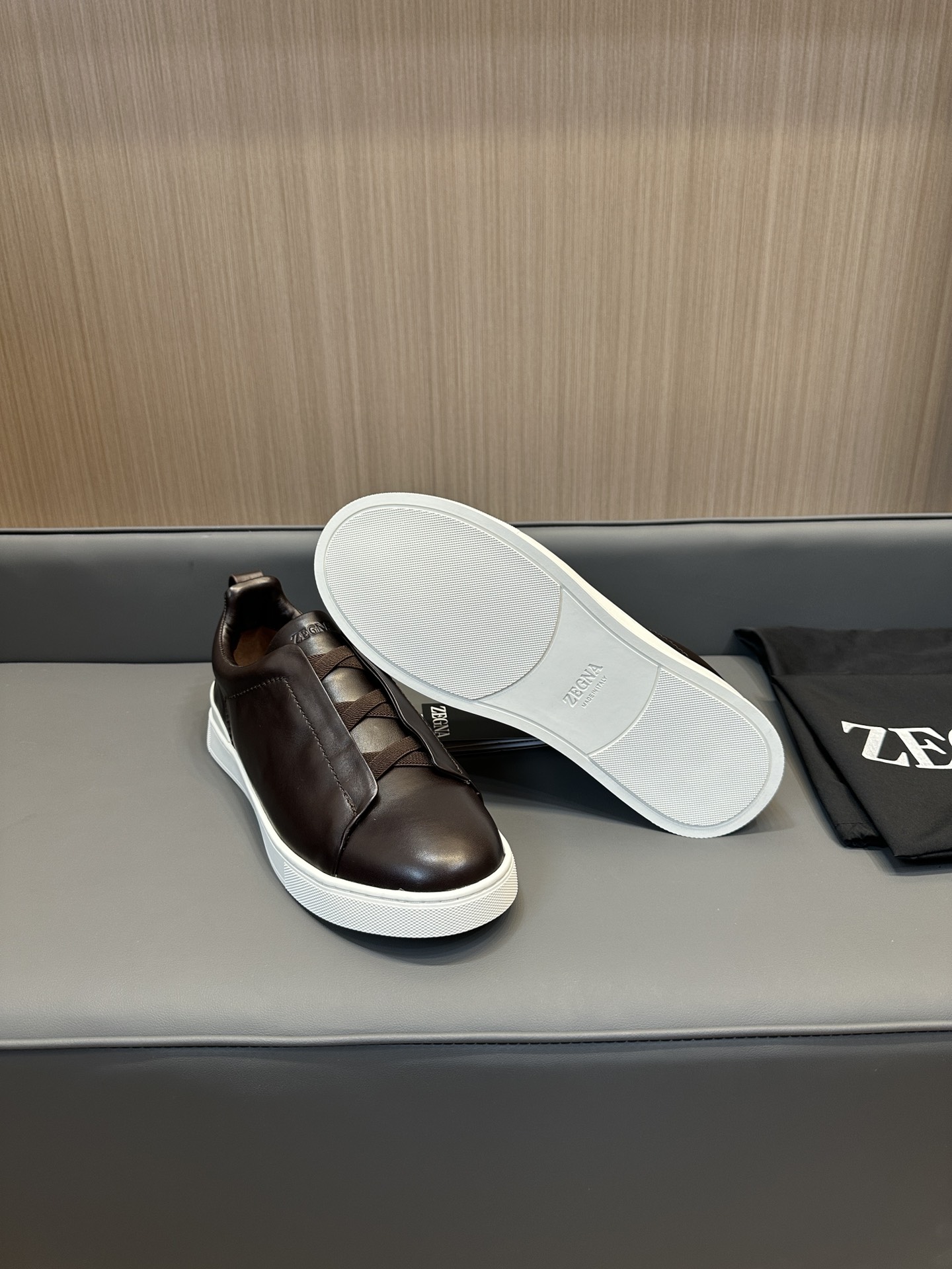 zer舒适休闲鞋