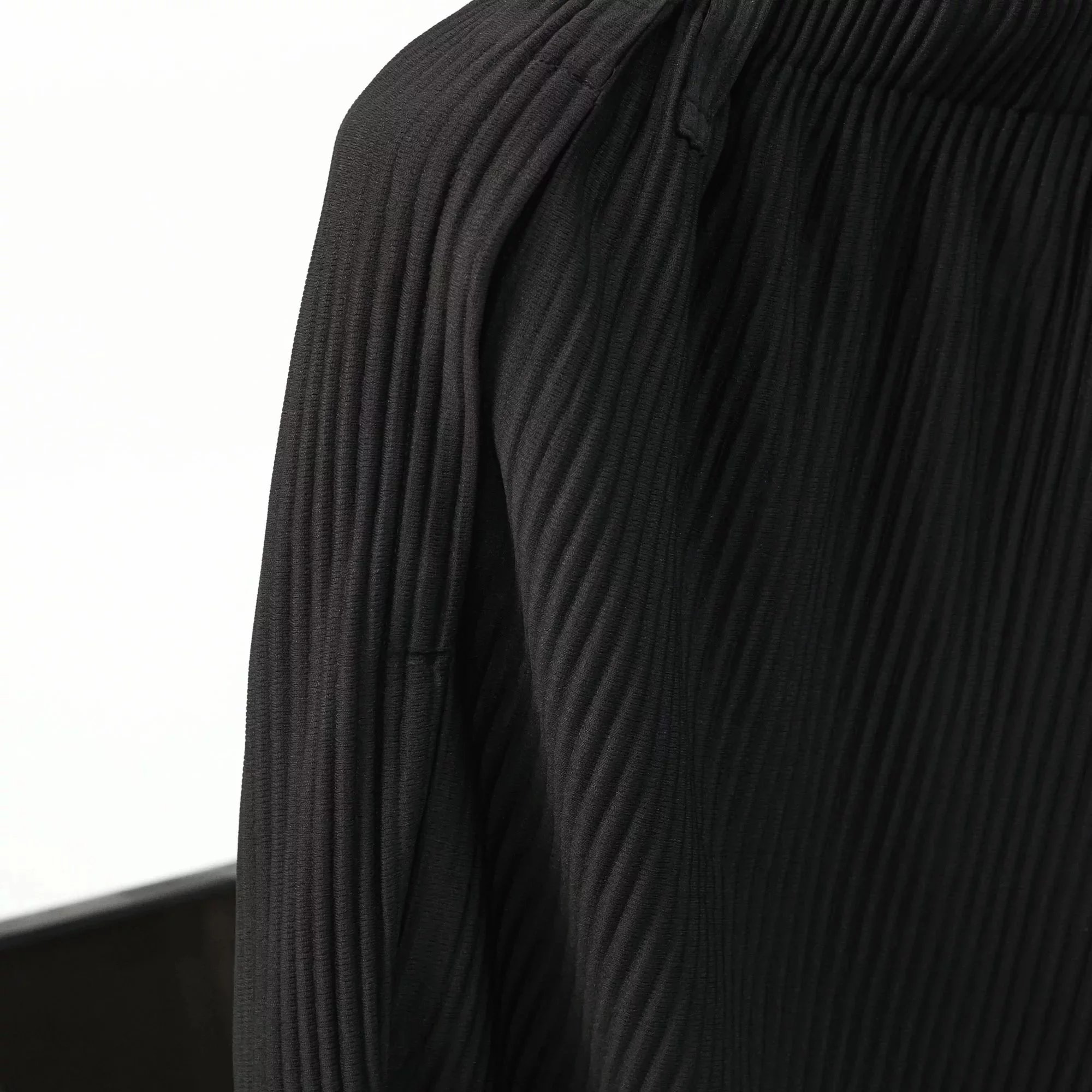 Item ID 8351 Issey Miyaki - Anti Wrinkle Technology Fabric - Polyester Fiber High T