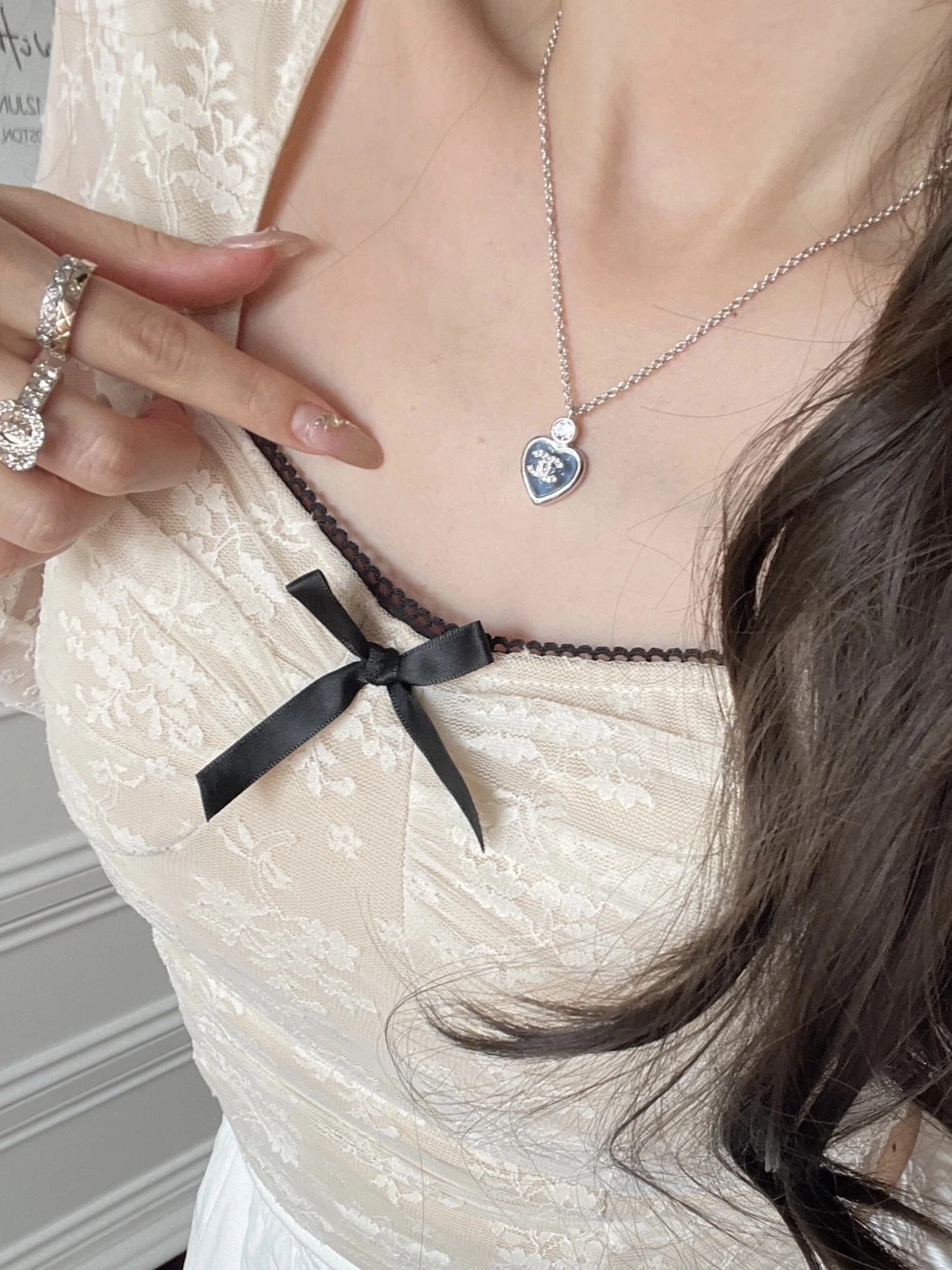 Item ID 8373 CHANE1- Xiaoxiang -2025ss-25P Love series necklace - Metal crystal mat