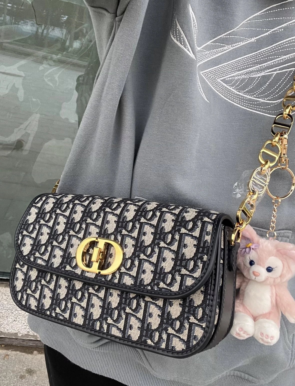 Item ID 8448 Avenue-CD- Buckle flap closure Oblique Printed fabric shoulder crossbo