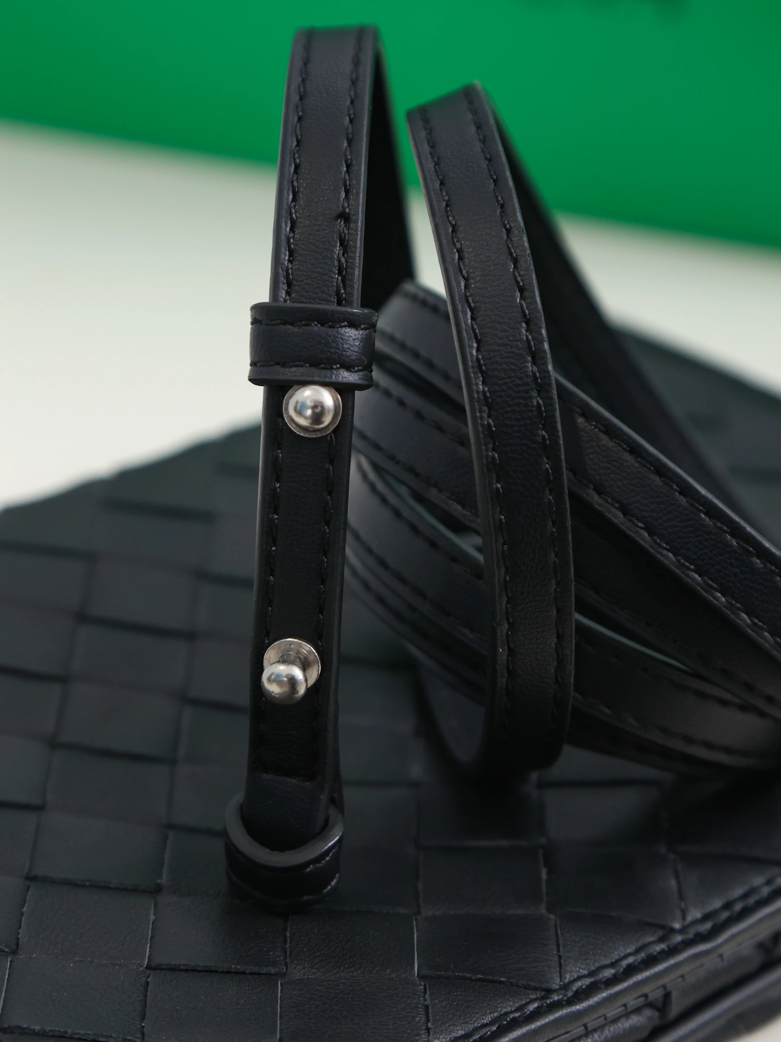 Item ID 8450 B0ttega Veneta BV - Classic Weaving Series - Sheepskin Small Grid Hand