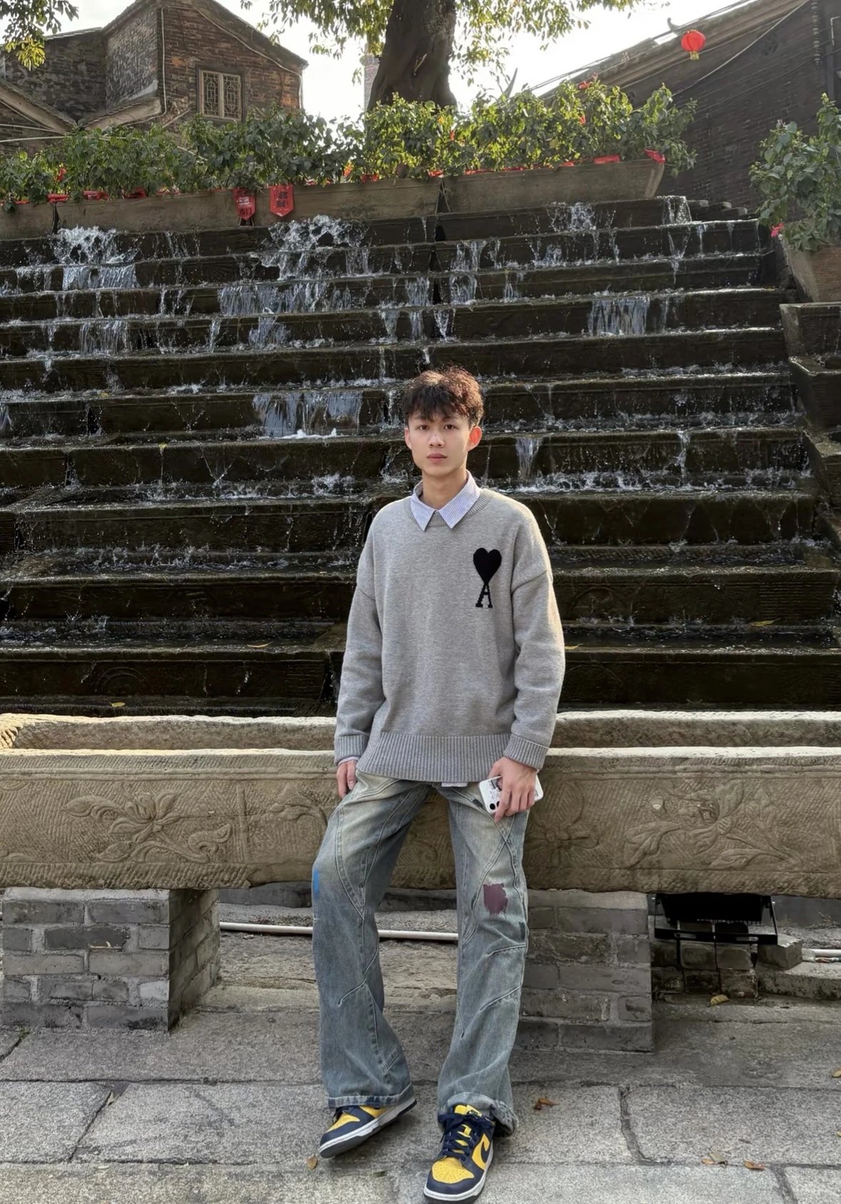 Item ID 8248 AMI Big love black label Logo Wool blend crew neck pullover sweater fo