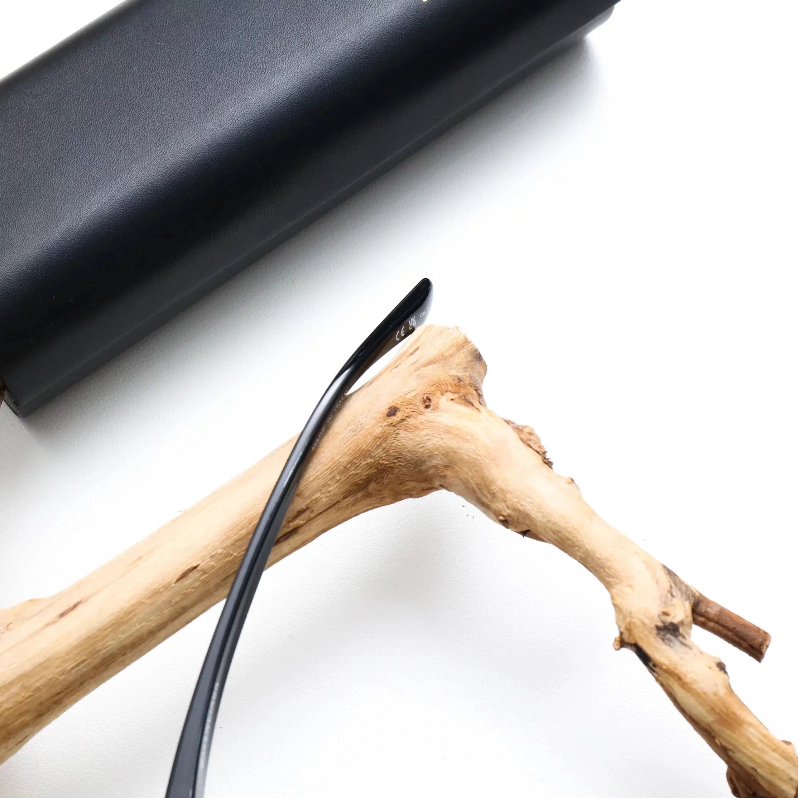 Item ID 8404 BLCG sunglasses -2023 New style - Lightweight futuristic sunglasses -