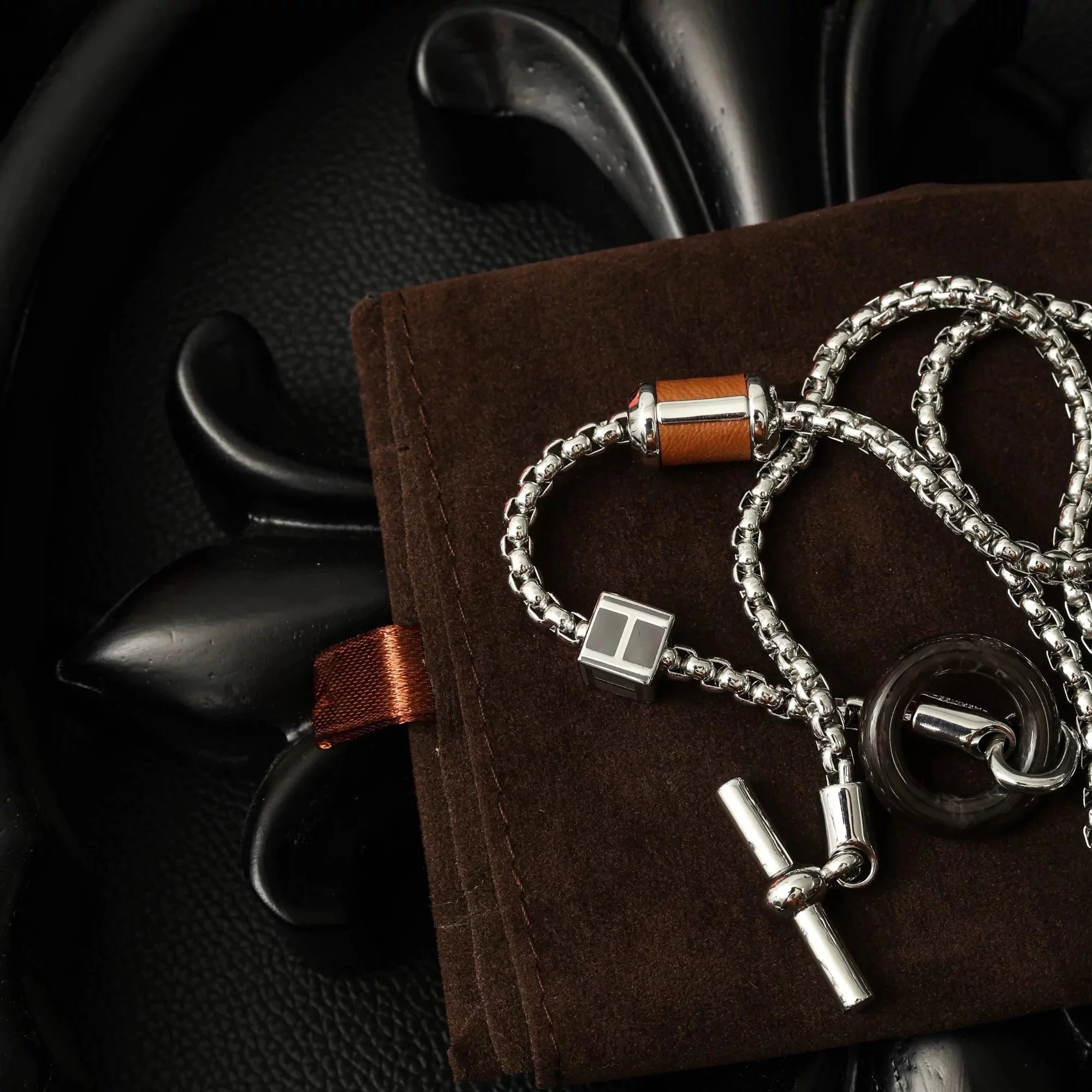 Item ID 8379 Essential for autumn and winter - The first sweater chain - Natural ho