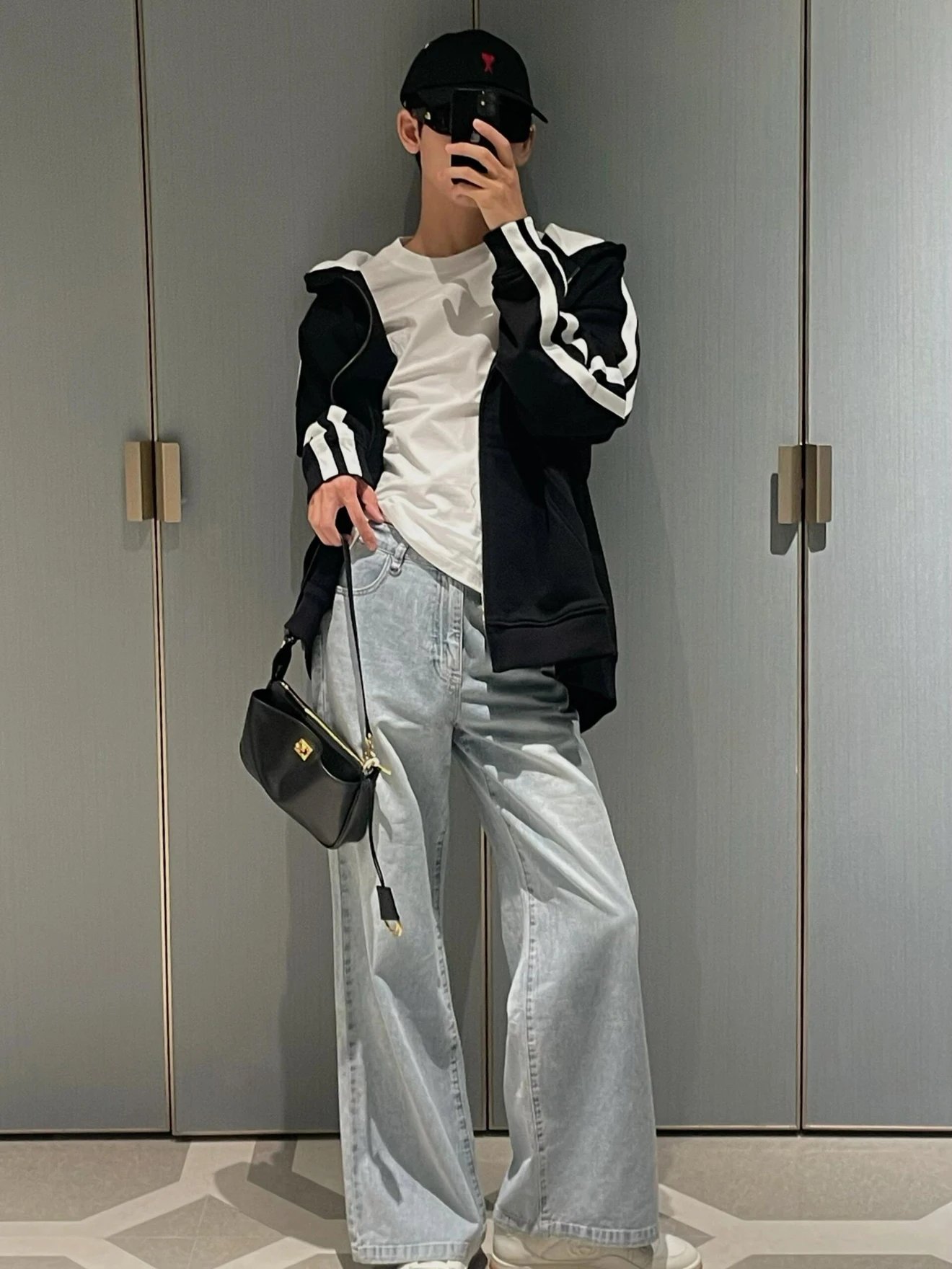 Item ID 8451 Balenc1aga Paris-2024s Redeo Series - Small Mahjong Bag - Imported Hea