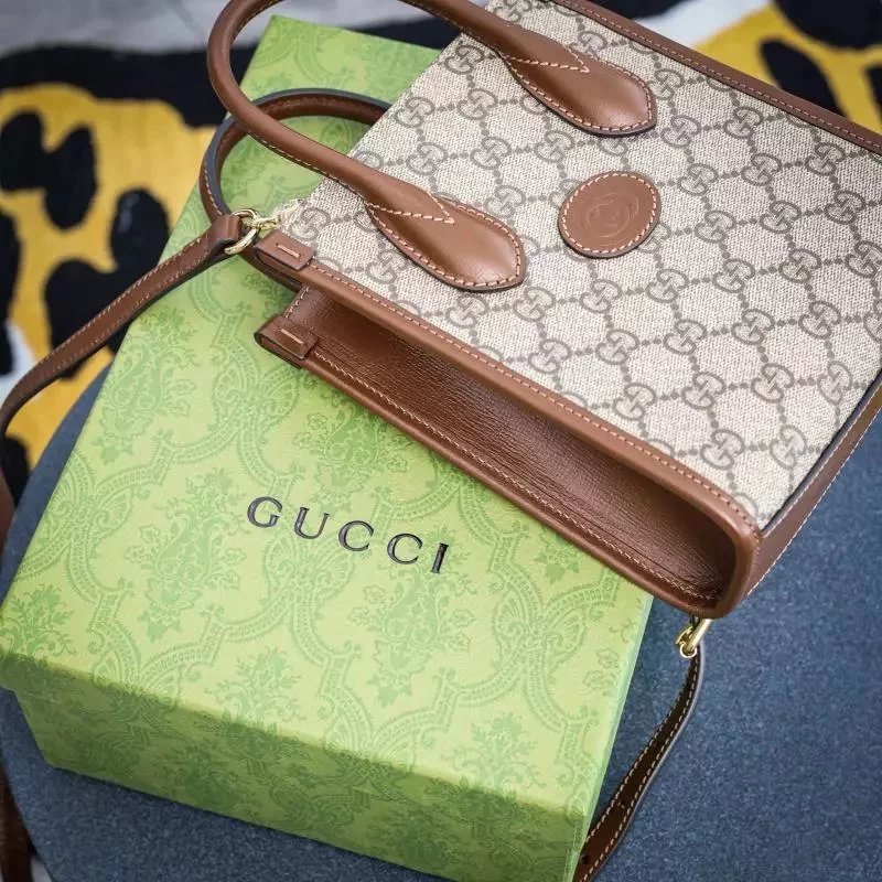 Item ID 8480 GUCCI Gucci GG-Retro Series decorated with interlocking pairs G mini t